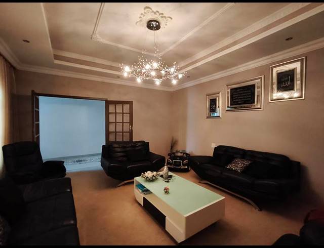 7 BEDROOM HOUSE FOR SALE IN SOUTHERNWOOD